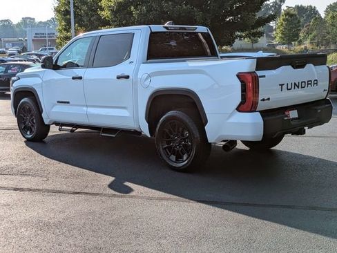 Used 2024 Toyota Tundra SR5 w/ SR5 Convenience Package AWD/4WD image 6