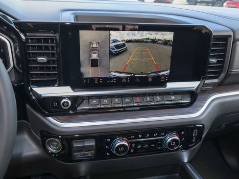New 2026 GMC Sierra 1500 SLT w/ SLT Premium Plus Package AWD/4WD image 17