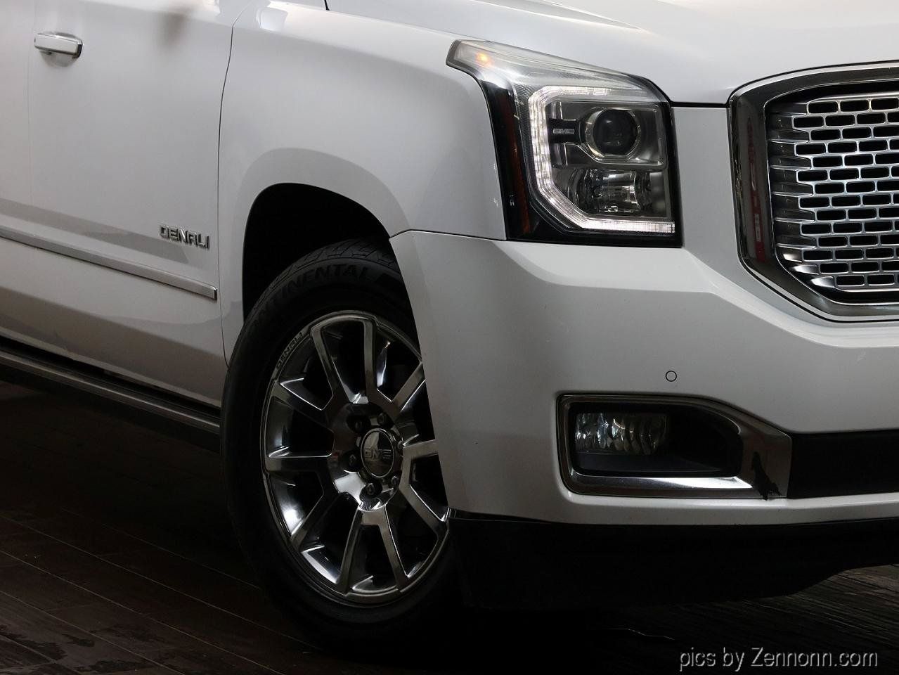Used 2017 GMC Yukon XL Denali w/ Open Road Package AWD/4WD image 3