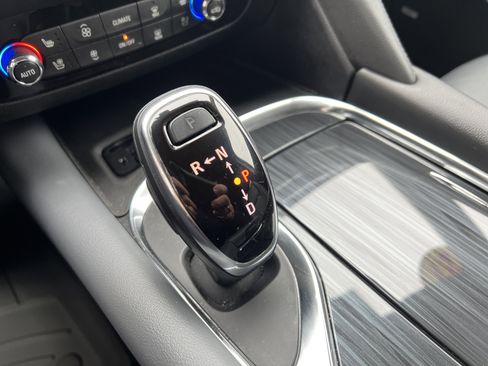 Used 2021 Buick Enclave Premium w/ Sun and Sites Package image 26