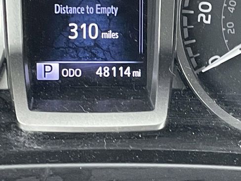 Used 2022 Toyota Tacoma SR5 image 36