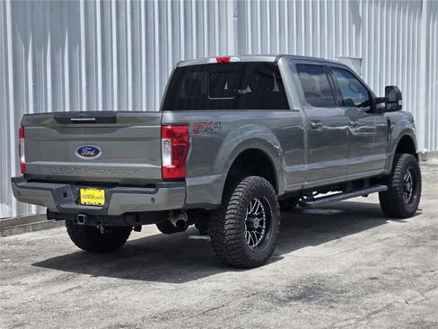 Used 2019 Ford F250 Lariat w/ Lariat Ultimate Package AWD/4WD image 8