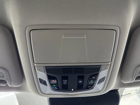 Used 2020 Acura RDX w/ Technology Package image 23