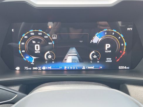 Used 2025 Chevrolet Colorado Trail Boss AWD/4WD image 17