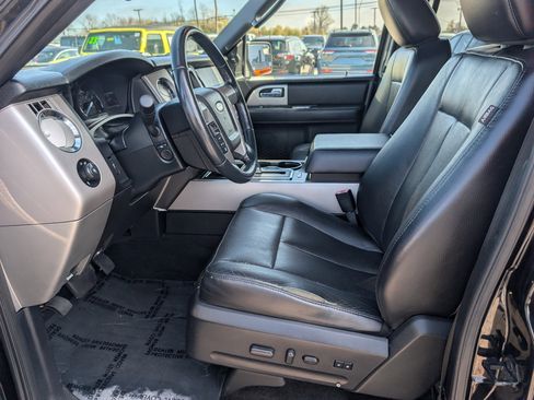 Used 2017 Ford Expedition EL Limited image 20