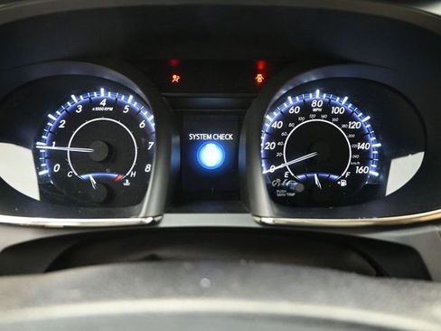 Used 2015 Toyota Avalon Limited image 12