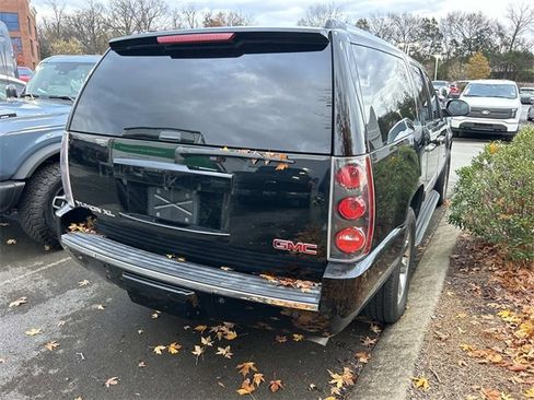 Used 2013 GMC Yukon XL Denali image 4