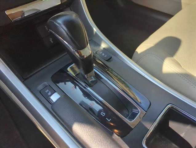 Used 2015 Honda Accord EX-L image 17