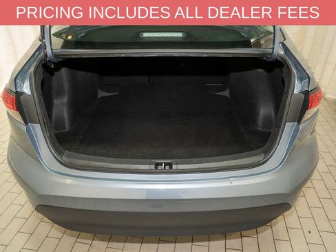 Used 2024 Toyota Corolla LE FWD image 5