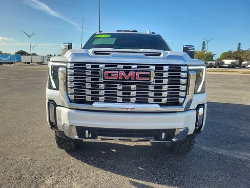 Used 2024 GMC Sierra 2500 Denali w/ Denali Reserve Package image 4