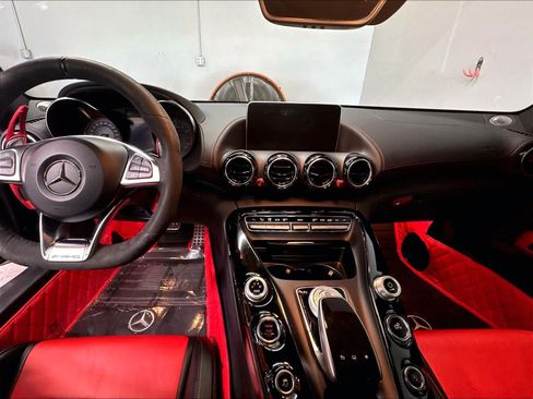 Used 2016 Mercedes-Benz AMG GT S image 16