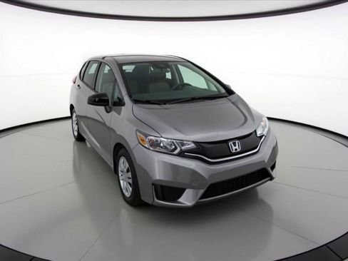 Used 2017 Honda Fit LX image 4