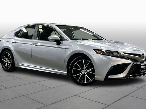 Certified 2024 Toyota Camry SE w/ Cold Weather Package image 3