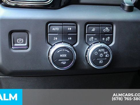Used 2024 GMC Sierra 1500 AT4 w/ AT4 Preferred Package AWD/4WD image 29