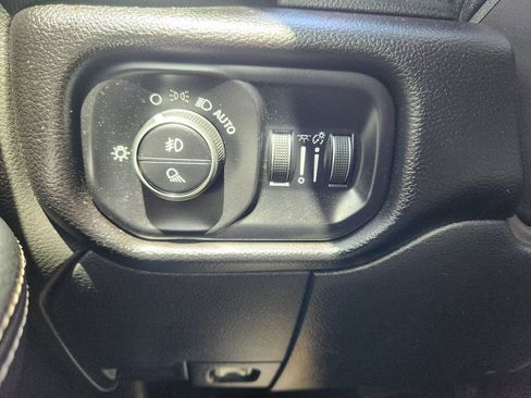 Used 2024 RAM 2500 Laramie w/ Safety Group AWD/4WD image 17