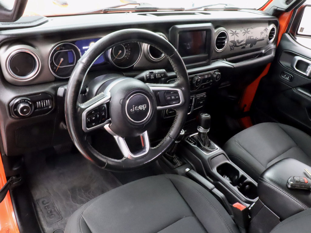 Used 2019 Jeep Wrangler Unlimited Sahara w/ LED Lighting Group AWD/4WD image 12