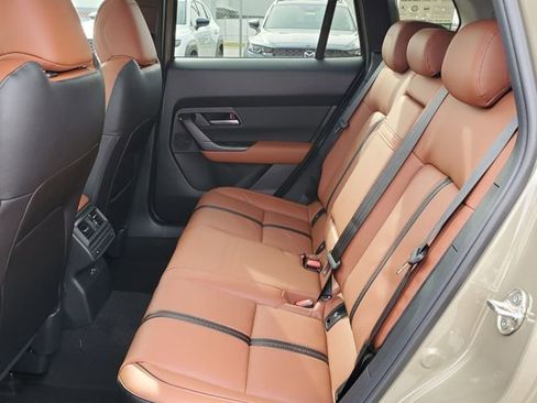 Used 2025 MAZDA CX-50 Meridian Edition w/ Apex Package image 13