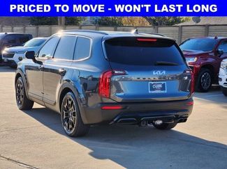 Used 2022 Kia Telluride SX w/ SX Prestige Package AWD/4WD video 3