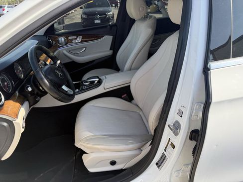 Used 2017 Mercedes-Benz E 300 image 8
