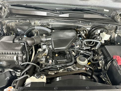 Used 2019 Toyota Tacoma SR RWD image 30
