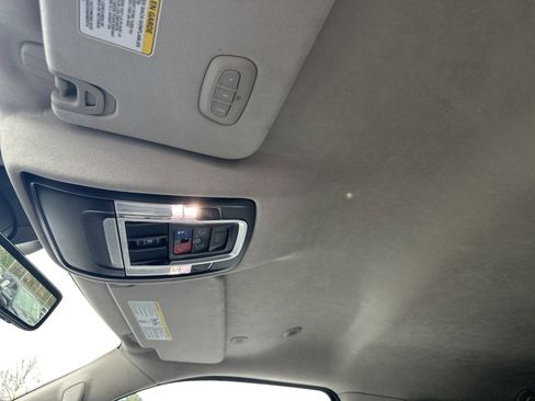 Used 2024 RAM 1500 Limited image 35