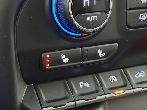 Used 2020 Chevrolet Silverado 1500 RST image 24