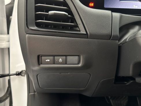 New 2026 Nissan Sentra SV w/ SV Convenience Package FWD image 17