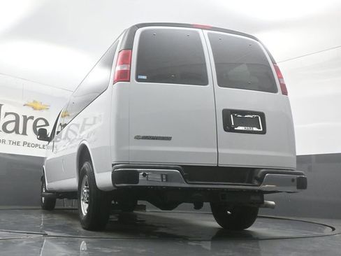 New 2025 Chevrolet Express 3500 LT w/ LT Preferred Equipment Group RWD image 34