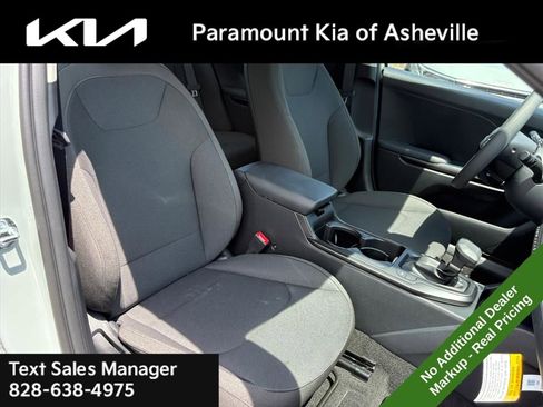 New 2026 Kia K4 FWD image 18