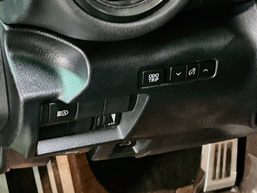 Used 2025 Lexus IS 350 F Sport RWD image 10