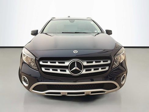 Used 2018 Mercedes-Benz GLA 250 4MATIC image 2