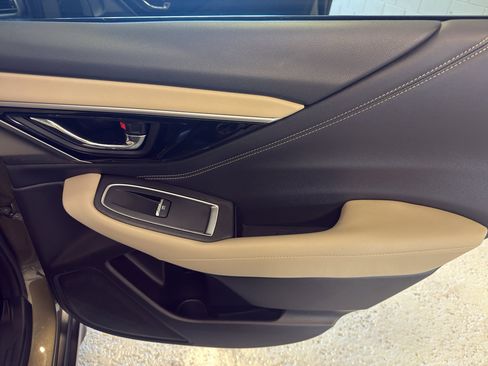 Used 2020 Subaru Outback Limited image 26