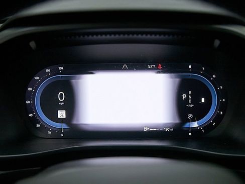 Certified 2023 Volvo XC40 B5 Plus image 27