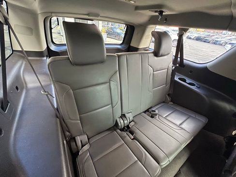 Used 2019 GMC Yukon XL Denali w/ Open Road Package image 26