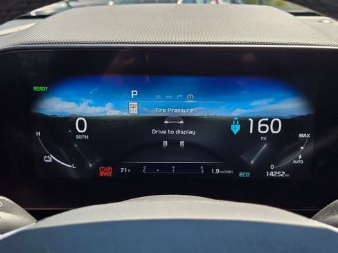 Used 2024 Kia Niro Wind w/ Wind Preserve Package FWD image 23