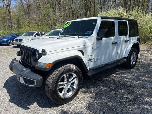 Used 2018 Jeep Wrangler Unlimited Sahara image 4