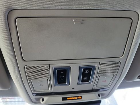 Used 2017 Jaguar F-PACE Prestige image 48