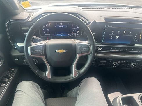 Used 2026 Chevrolet Silverado 1500 LT AWD/4WD image 13