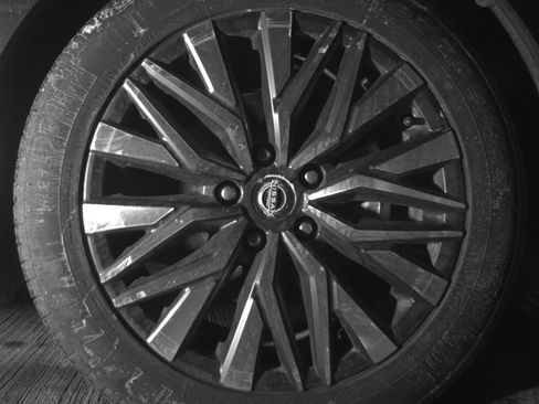 Used 2025 Nissan Altima 2.5 SV image 15