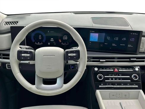 New 2025 Hyundai Santa Fe SE FWD image 10