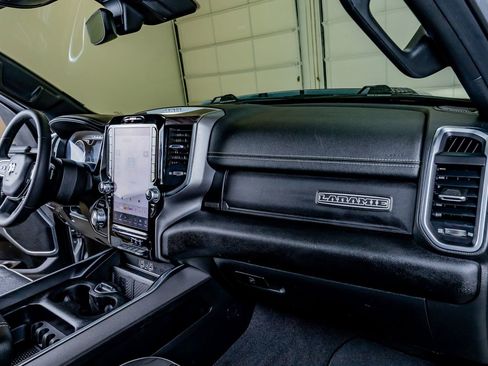 Used 2025 RAM 1500 Laramie w/ Sport Appearance Package AWD/4WD image 18