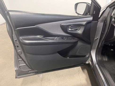 Used 2023 Nissan Murano SV image 24