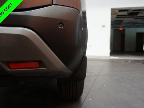 Used 2022 Nissan Rogue SV image 83