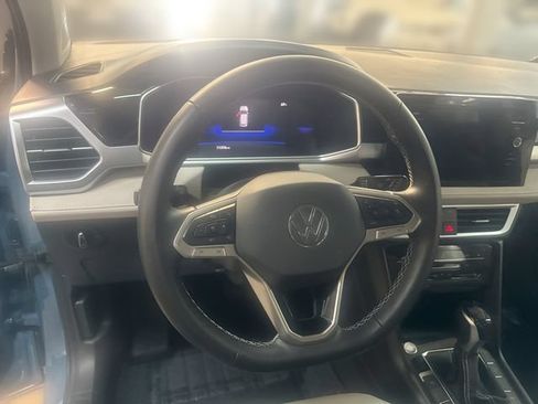 Certified 2025 Volkswagen Taos SE AWD/4WD image 12
