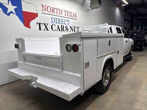 Used 2019 RAM 3500 Tradesman w/ Chrome Appearance Group image 6