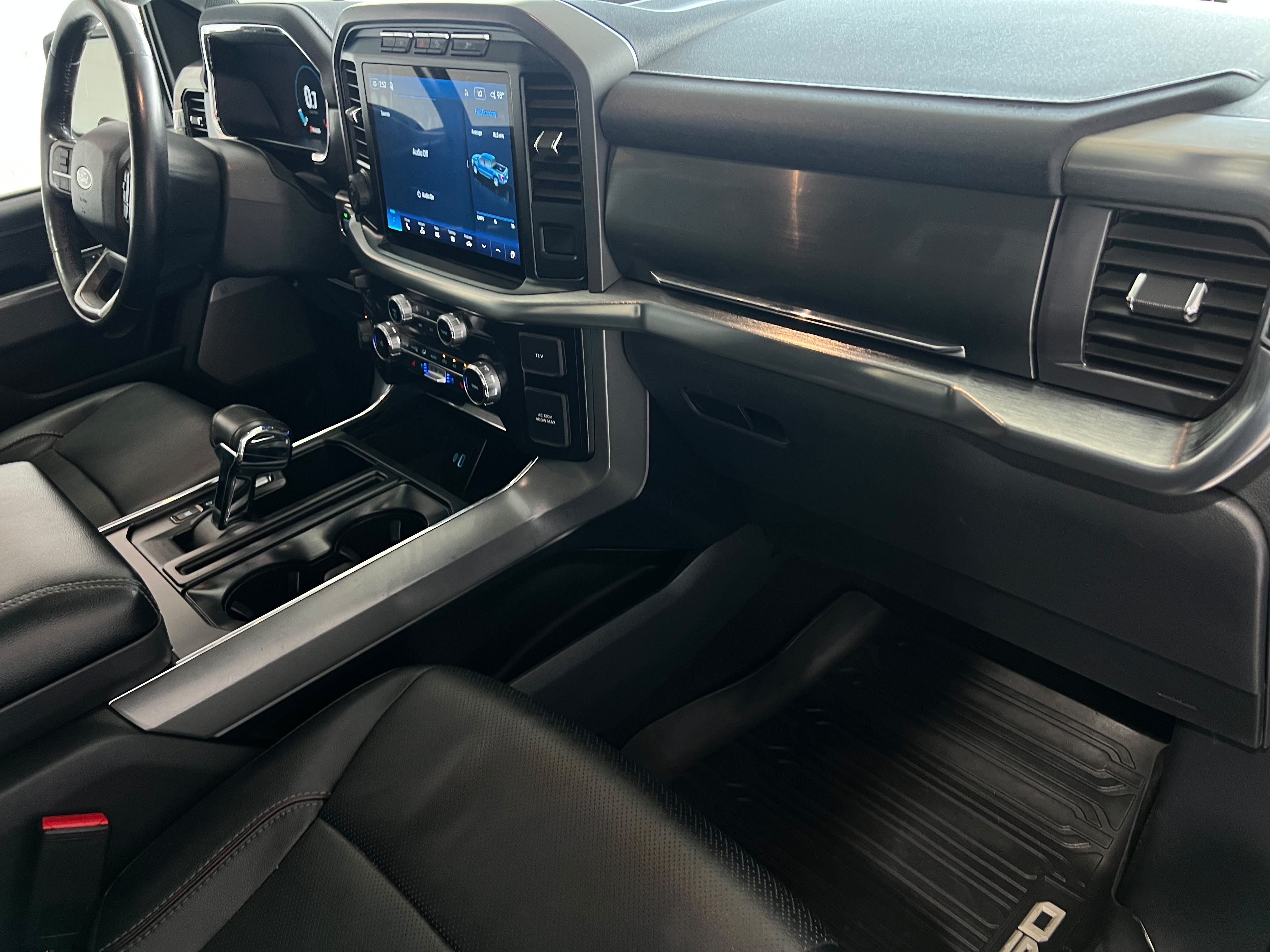 Used 2022 Ford F150 Lariat AWD/4WD image 14