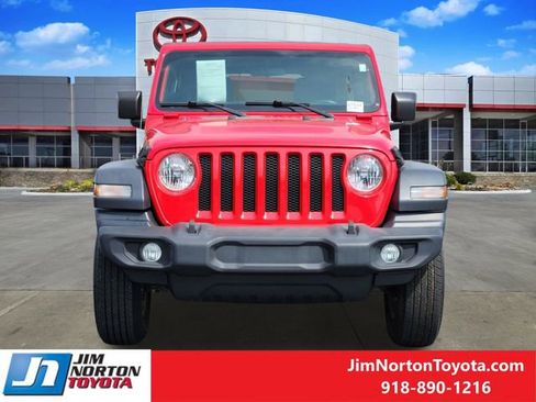 Used 2020 Jeep Wrangler Unlimited Sport S AWD/4WD image 2