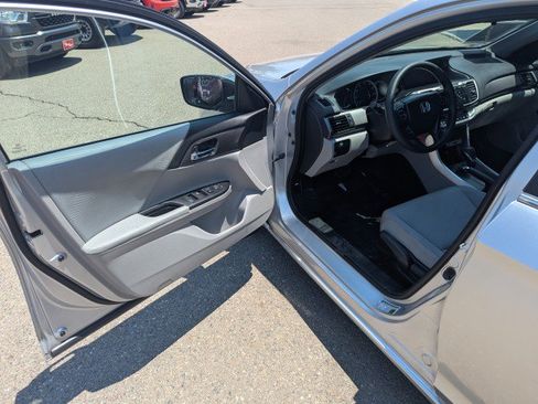 Used 2014 Honda Accord LX image 8