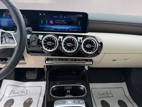 Certified 2025 Mercedes-Benz CLA 250 image 11
