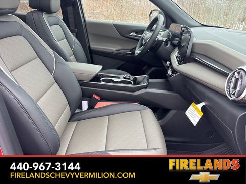 New 2026 Chevrolet Equinox LT w/ Convenience Package II image 39